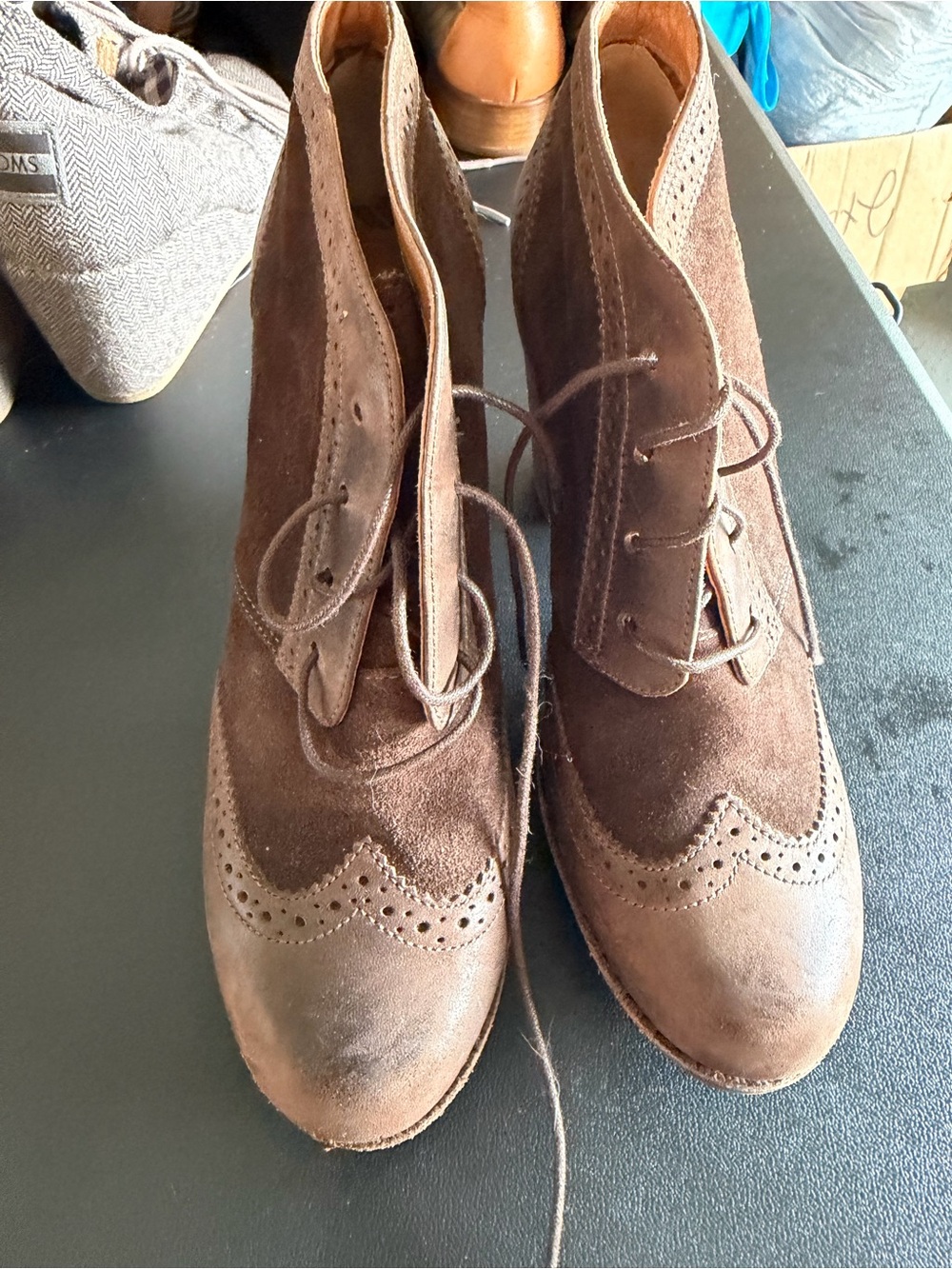 Sperry Brown Suede Lace-Up Wingtip Shoes